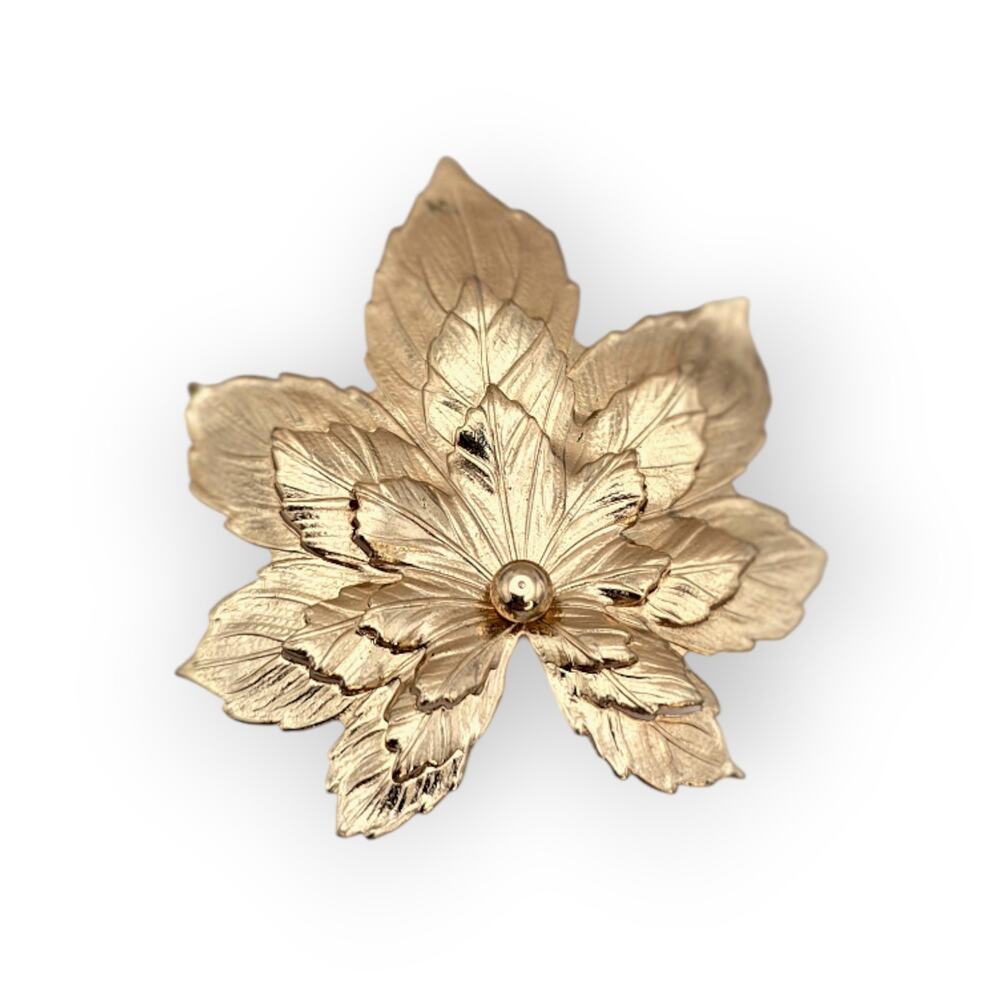 Poinsettia Flower SAC Vintage Gold Brooch Floral Pin Holiday Winter Flower